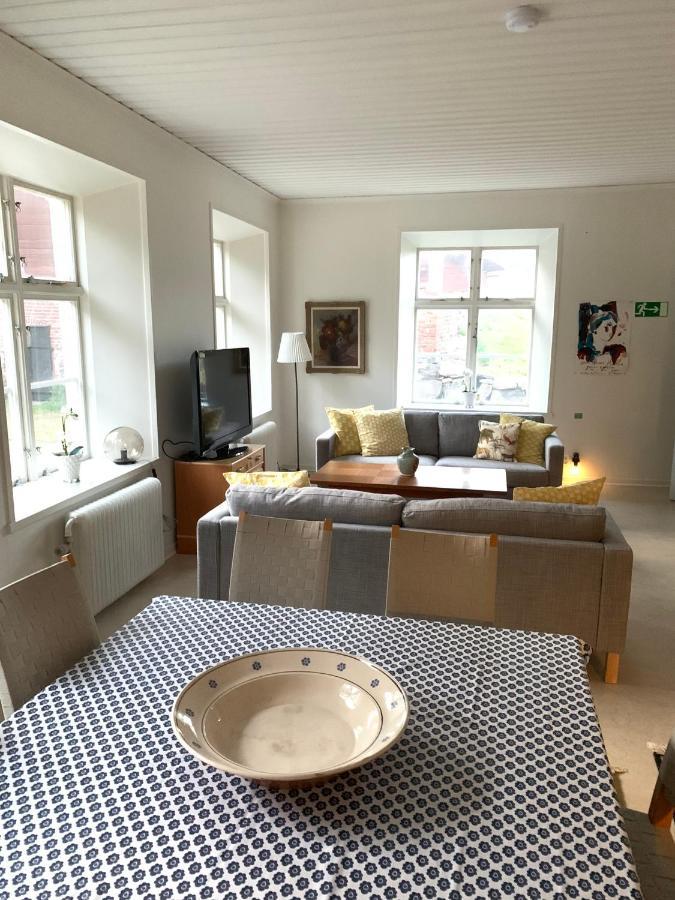 Eds Bruk Basecamp Guest House Edsbruk ภายนอก รูปภาพ